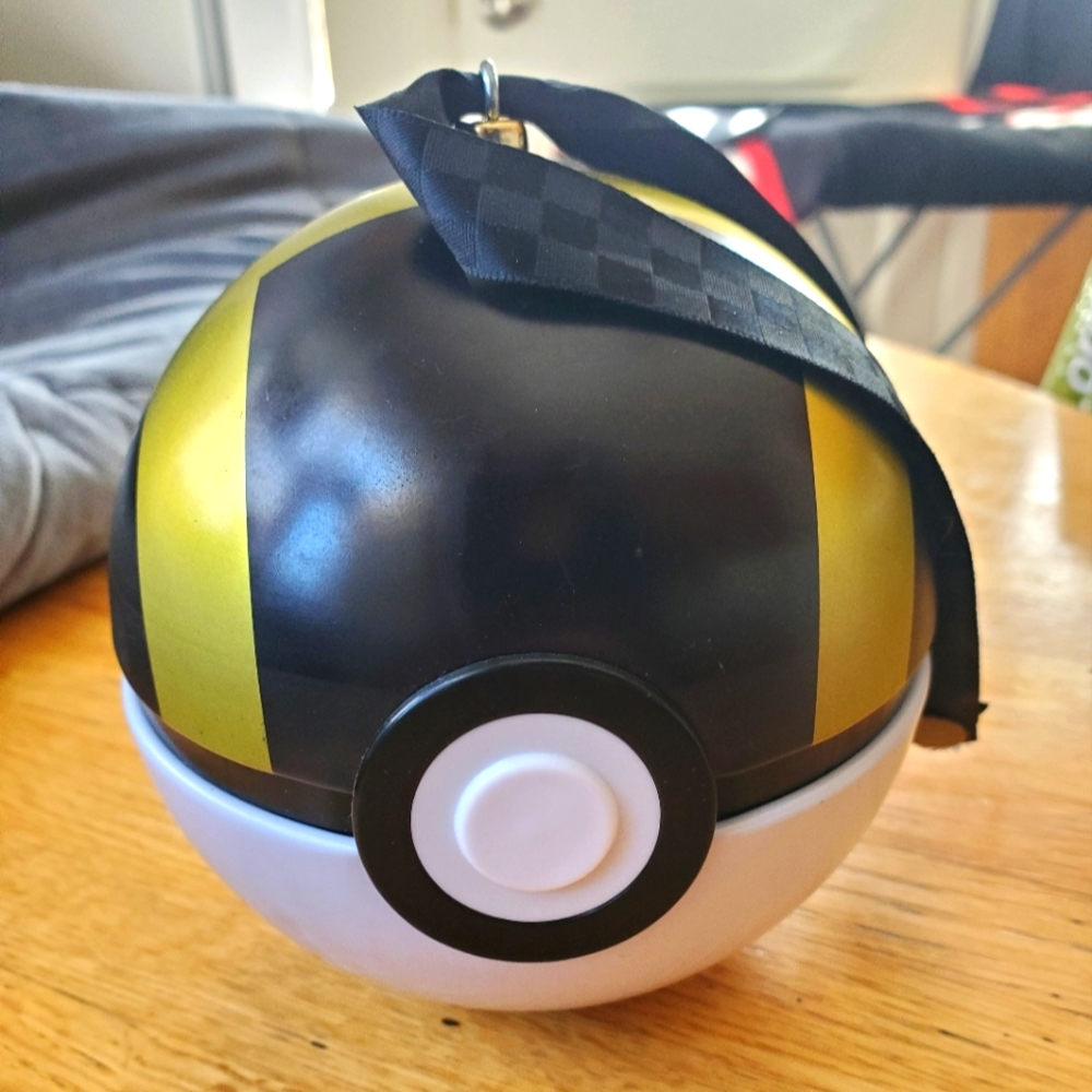 Replica Pokémon Tin Ultra Ball w/ 2 Pokémon pins